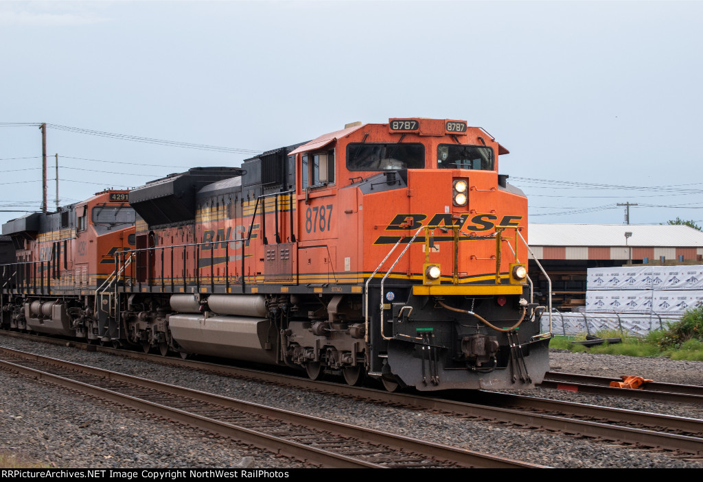 BNSF 8787